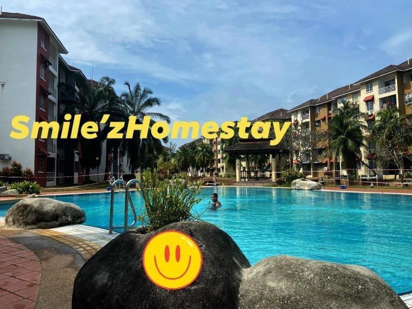 Smilez Homestay H102 & A306 At Pd Perdana Kondo Resort Port Dickson Dış mekan fotoğraf