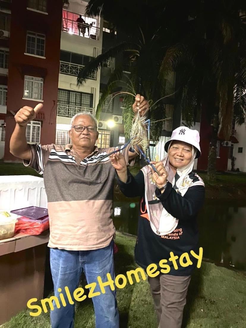 Smilez Homestay H102 & A306 At Pd Perdana Kondo Resort Port Dickson Dış mekan fotoğraf